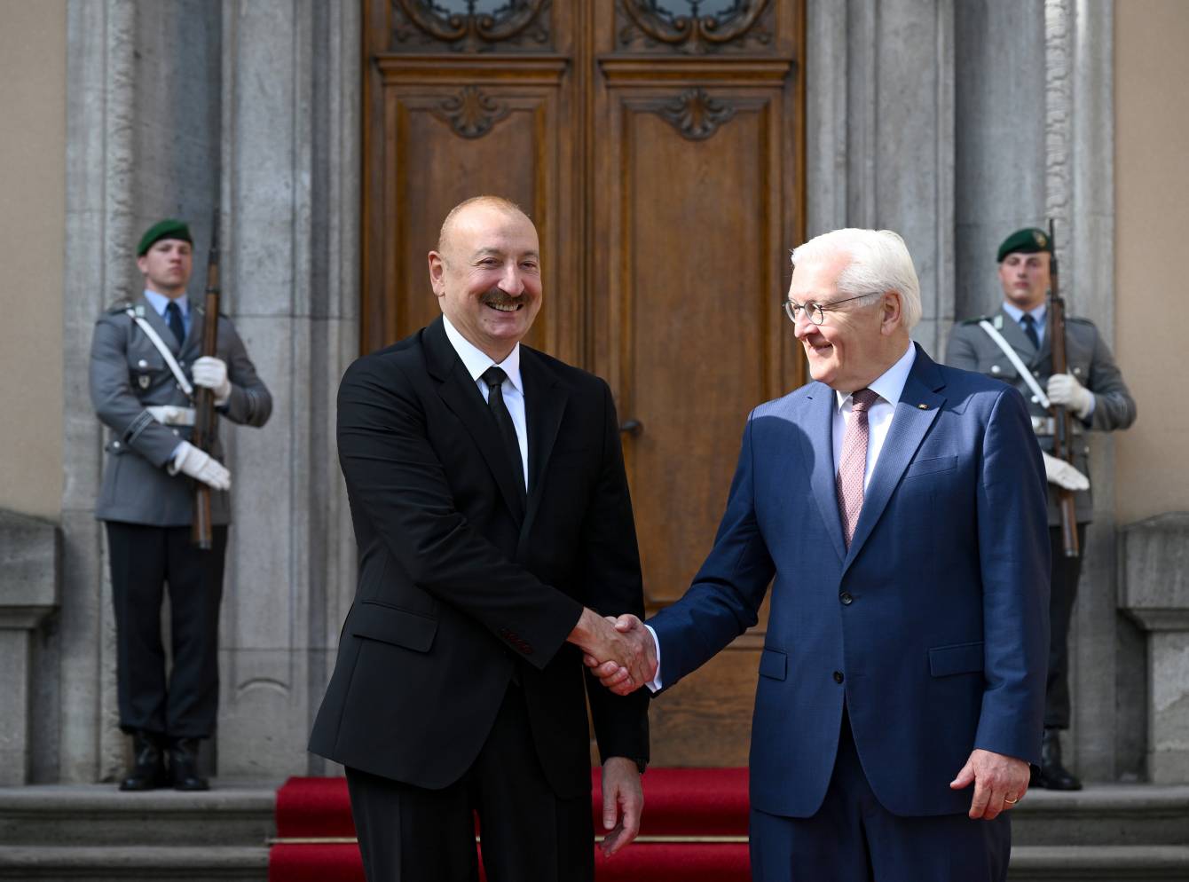 Azərbaycan və Almaniya prezidentlərinin geniş tərkibdə görüşü olub