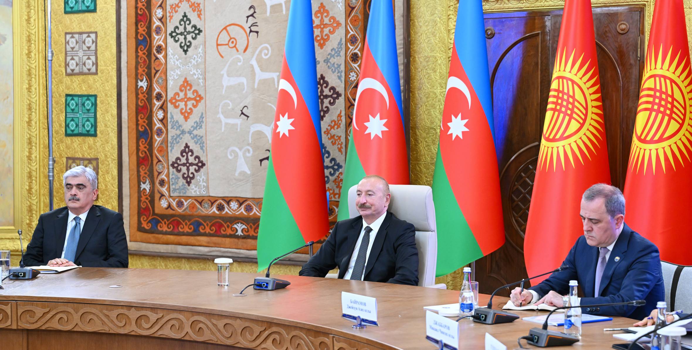 İlham Əliyev Qırğızıstanda rəsmi qarşılandı – Müttəfiqlik müqaviləsi imzalandı-FOTO