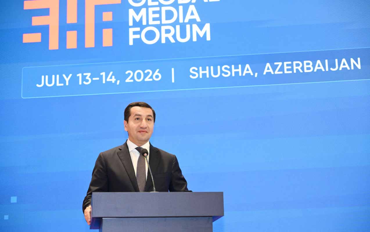 Hikmət Hacıyev Şuşa Forumunda medianın sülh prosesindəki rolundan danışıb