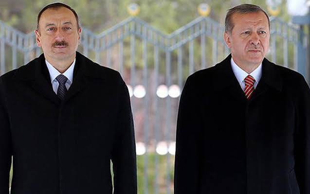 İlham Əliyev 15 İyul şəhidləri ilə bağlı Ərdoğana başsağlığı verdi