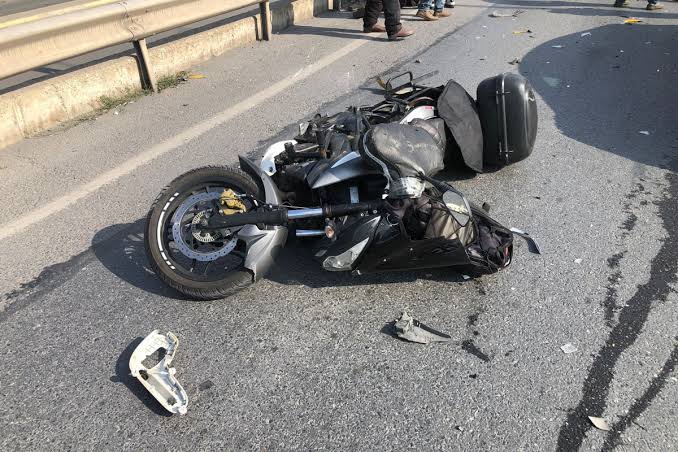 Bakıda motosiklet qəzası: 22 yaşlı sürücü həyatını itirdi