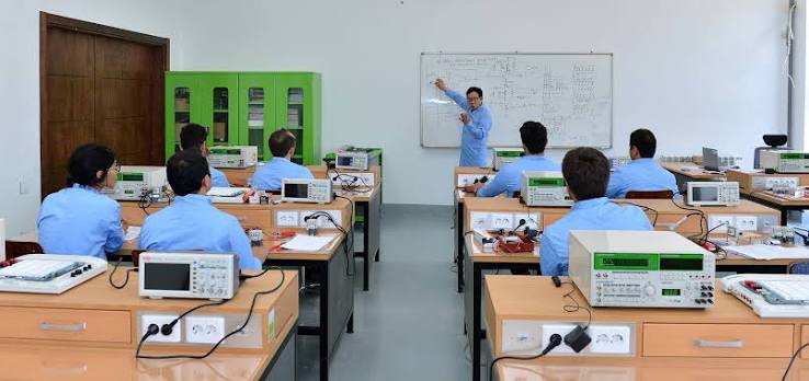 Peşə təhsili müəssisələrinə qəbul başladı: Yeni ixtisaslar açıqlandı