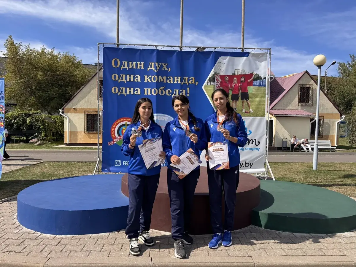 Azərbaycanlı oxatanlar Belarusda iki medal qazandılar