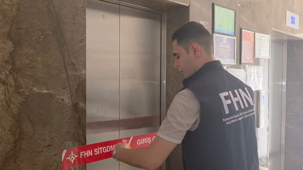 Bakıda yaşayış binasının liftləri dayandırıldı-FOTO+VİDEO