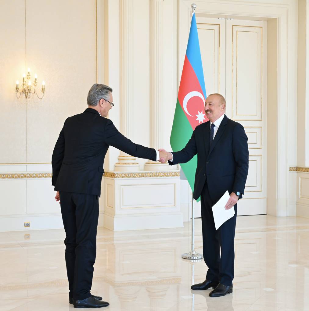 İlham Əliyev Almaniyanın yeni səfirini qəbul edib