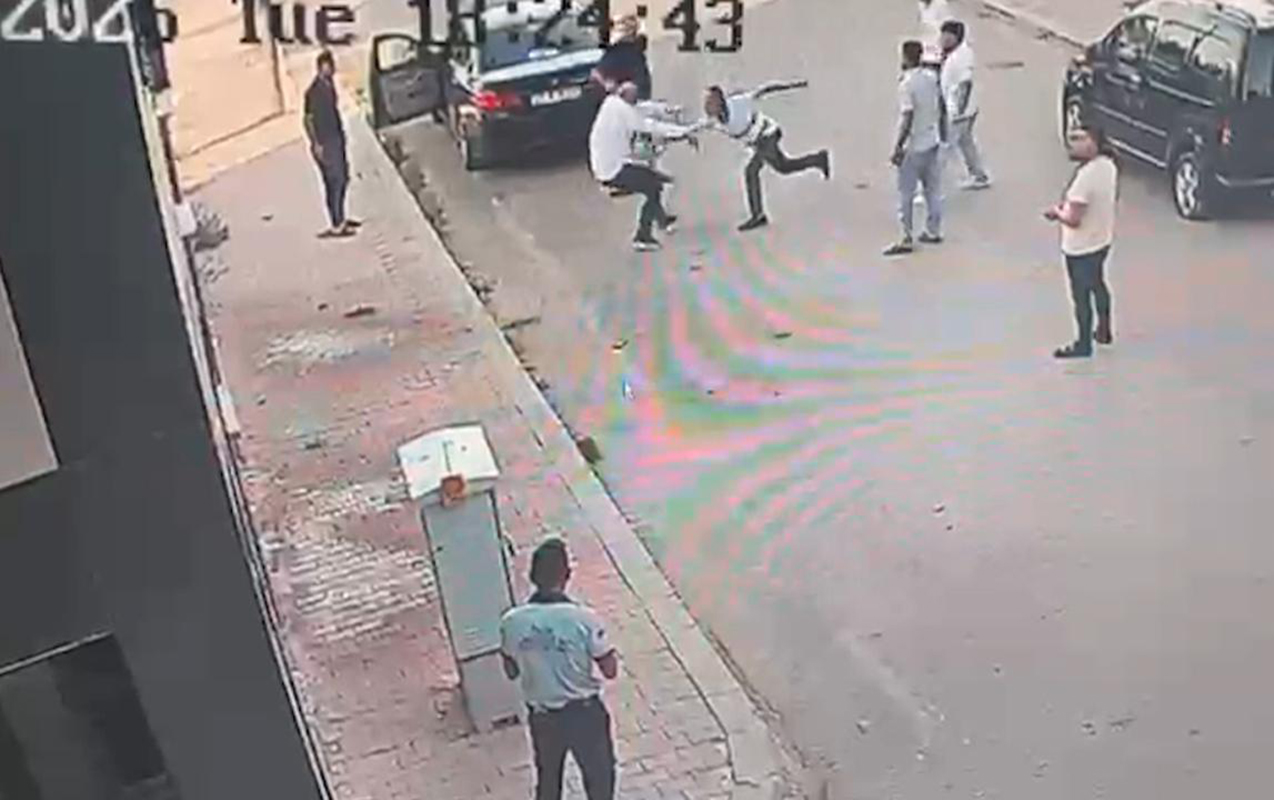 Türkiyədə deputata bıçaqlı hücum: dəhşətli görüntülər-Video