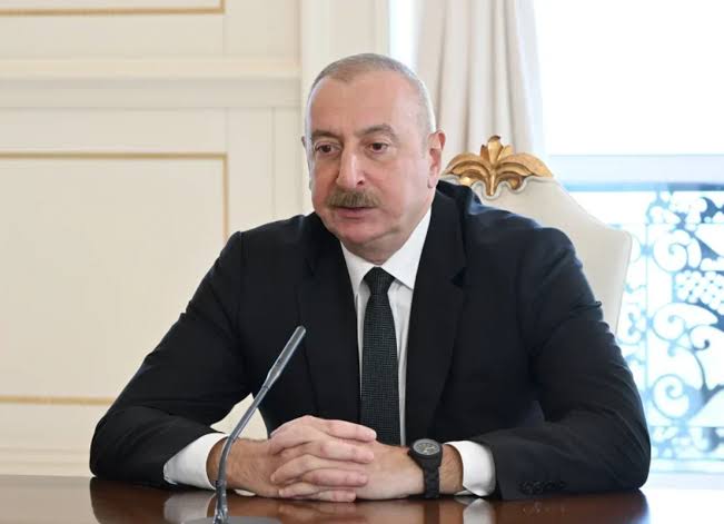 İlham Əliyev Sinqapur Prezidentini təbrik edib