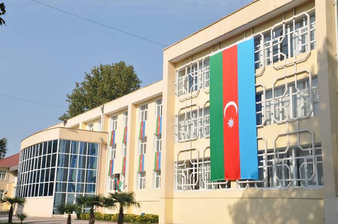 Universitetdə usta infarkt keçirib öldü