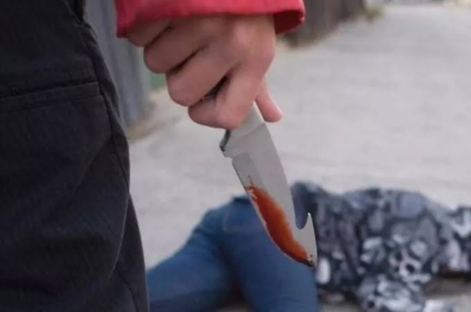 Restoran qarşısında dava düşdü: gənclərdən biri bıçaqlandı