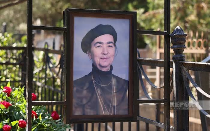 Tanınmış jurnalist Tofiqəxanım Qasımova vəfat etdi
