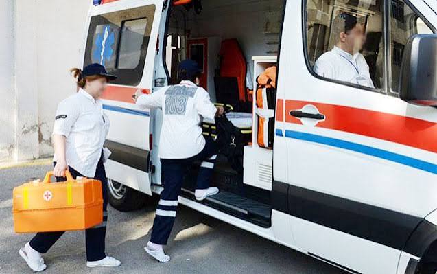 Oğuzda “Mercedes” aşdı: bir ailənin 6 üzvü xəsarət aldı