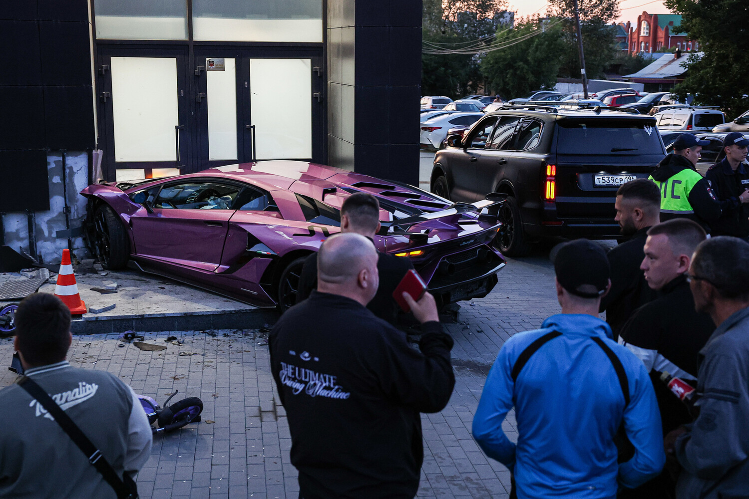 20 yaşlı milyarder oğlu 720 min manatlıq “Lamborghini”ni belə əzdi-FOTO