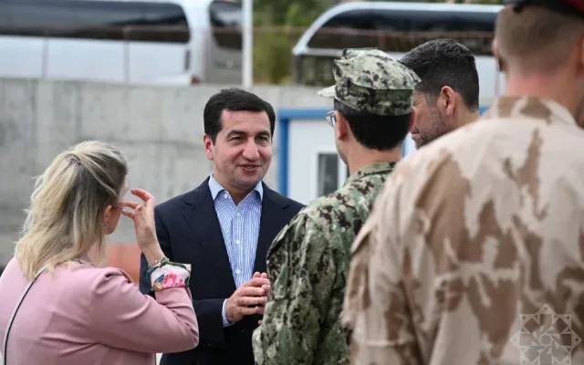 Hikmət Hacıyev Gəncəsər və Xudavəng kilsələrindən görüntülər paylaşdı