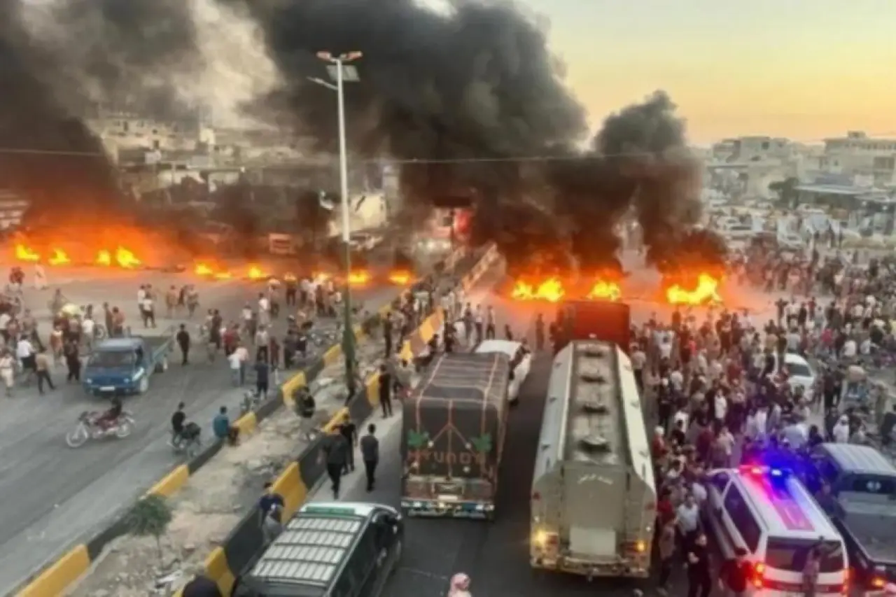Suriyada yanacaq bahalaşması etirazlara səbəb oldu – magistral yol bağlandı-Video