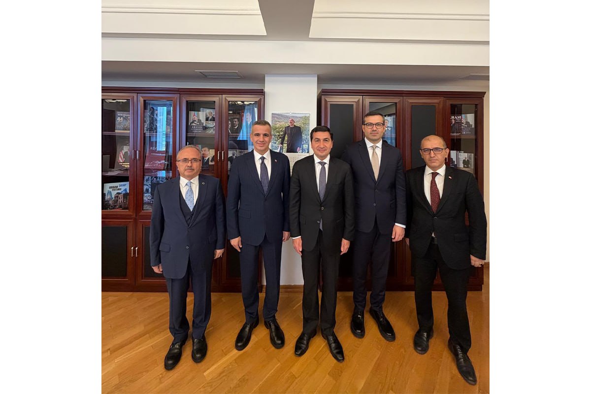 Hikmət Hacıyev Türkiyə nümayəndə heyətini qəbul edib