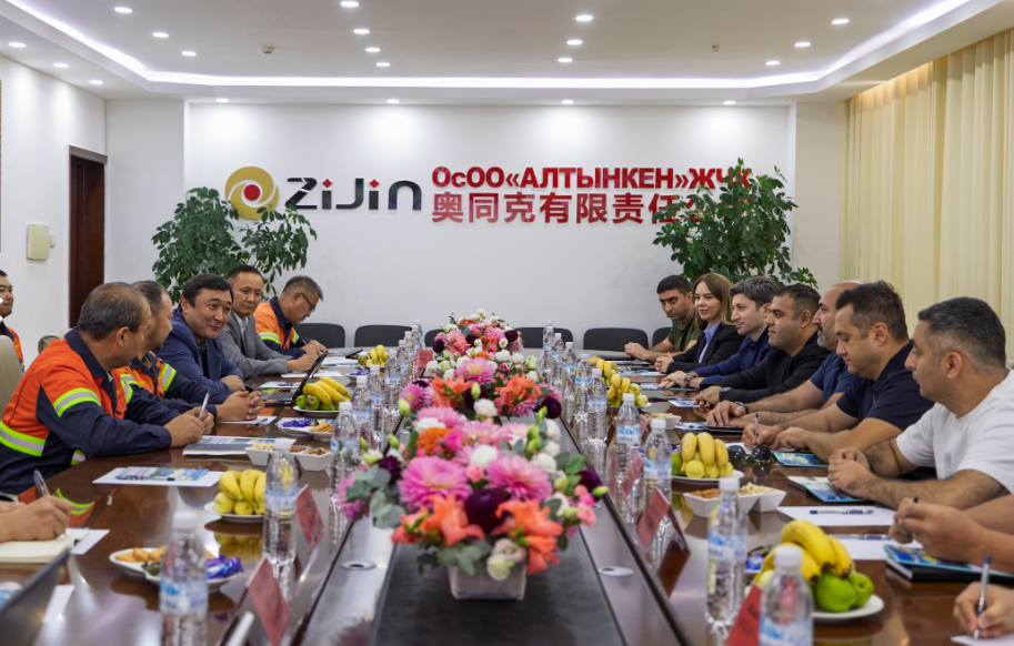“AzerGold” Qırğızıstanda qızıl mədəninə və zavoda baş çəkdi-FOTO