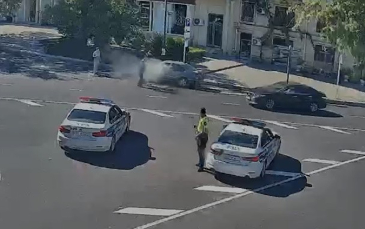 Yasamalda avtomobil qəfil alışdı – polis müdaxilə etdi