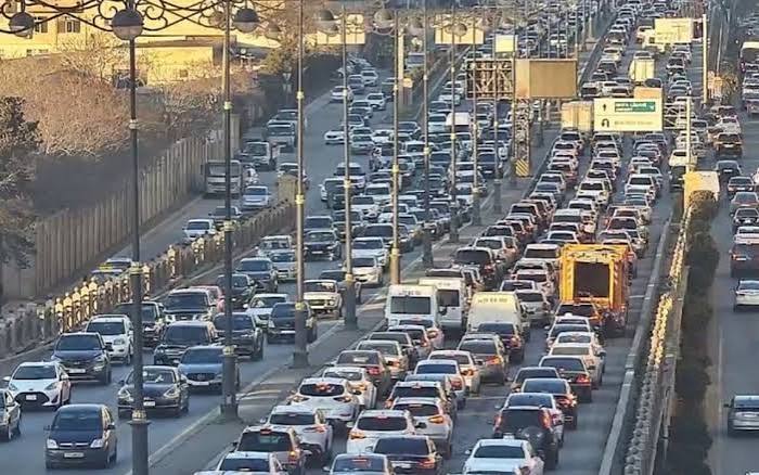 Azərbaycanda avtomobillərin sayı 2 milyona yaxınlaşır – Bakını nə gözləyir?-VIDEO