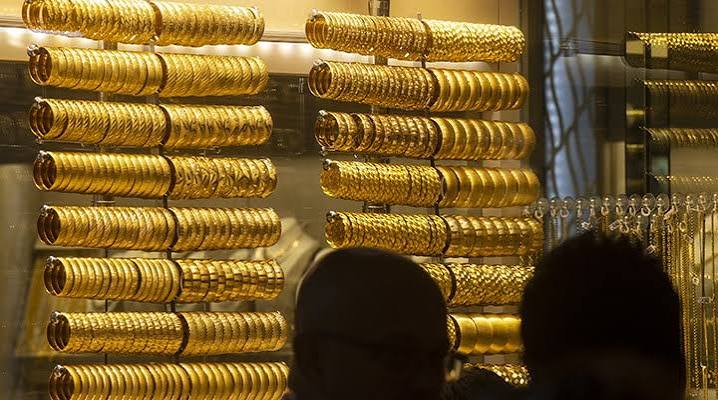 Qızıl oğurlamağa girdilər, mağazada huşlarını itirdilər